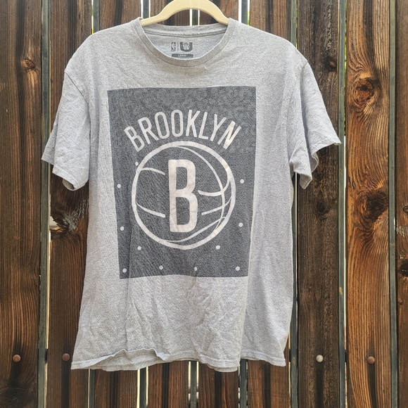 NBA Brooklyn Nets Basketball Heathered Gray Licensed Short Sleeve Graphic Tee L - Picture 9 of 10